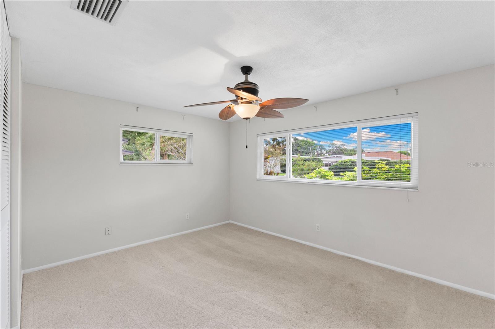 Image 22 of 29 For 996 56th Avenue S