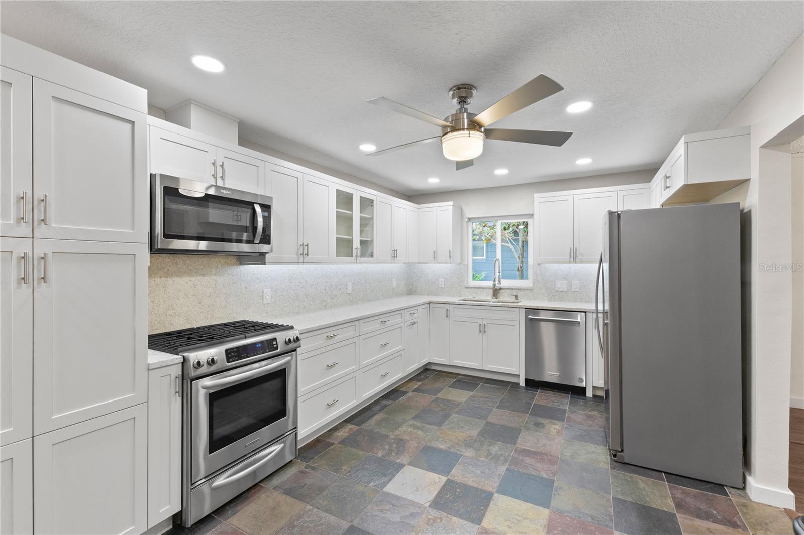 Image 5 of 29 For 996 56th Avenue S