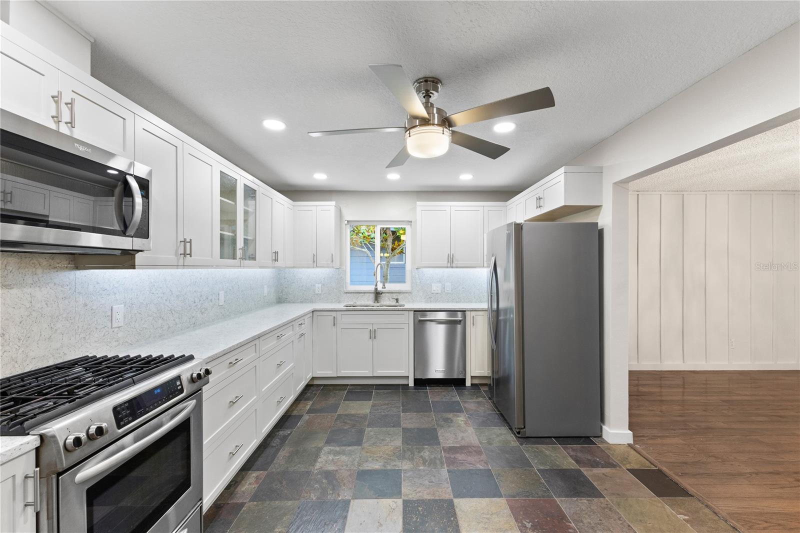 Image 6 of 29 For 996 56th Avenue S