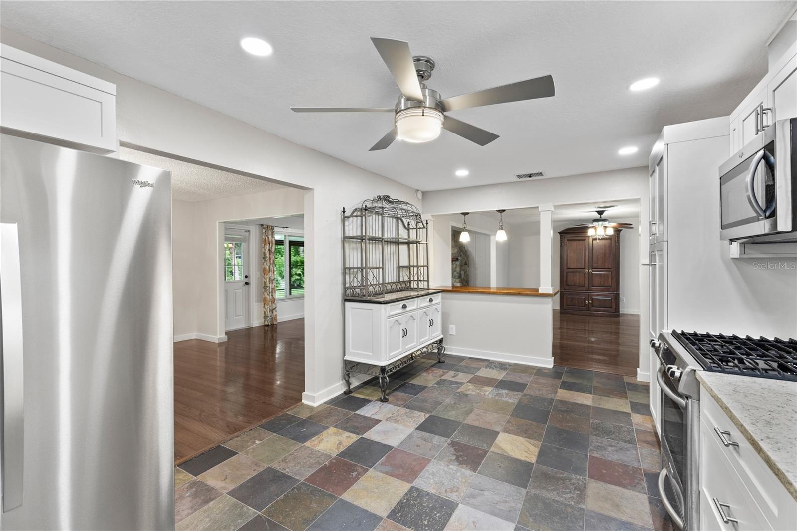 Image 7 of 29 For 996 56th Avenue S
