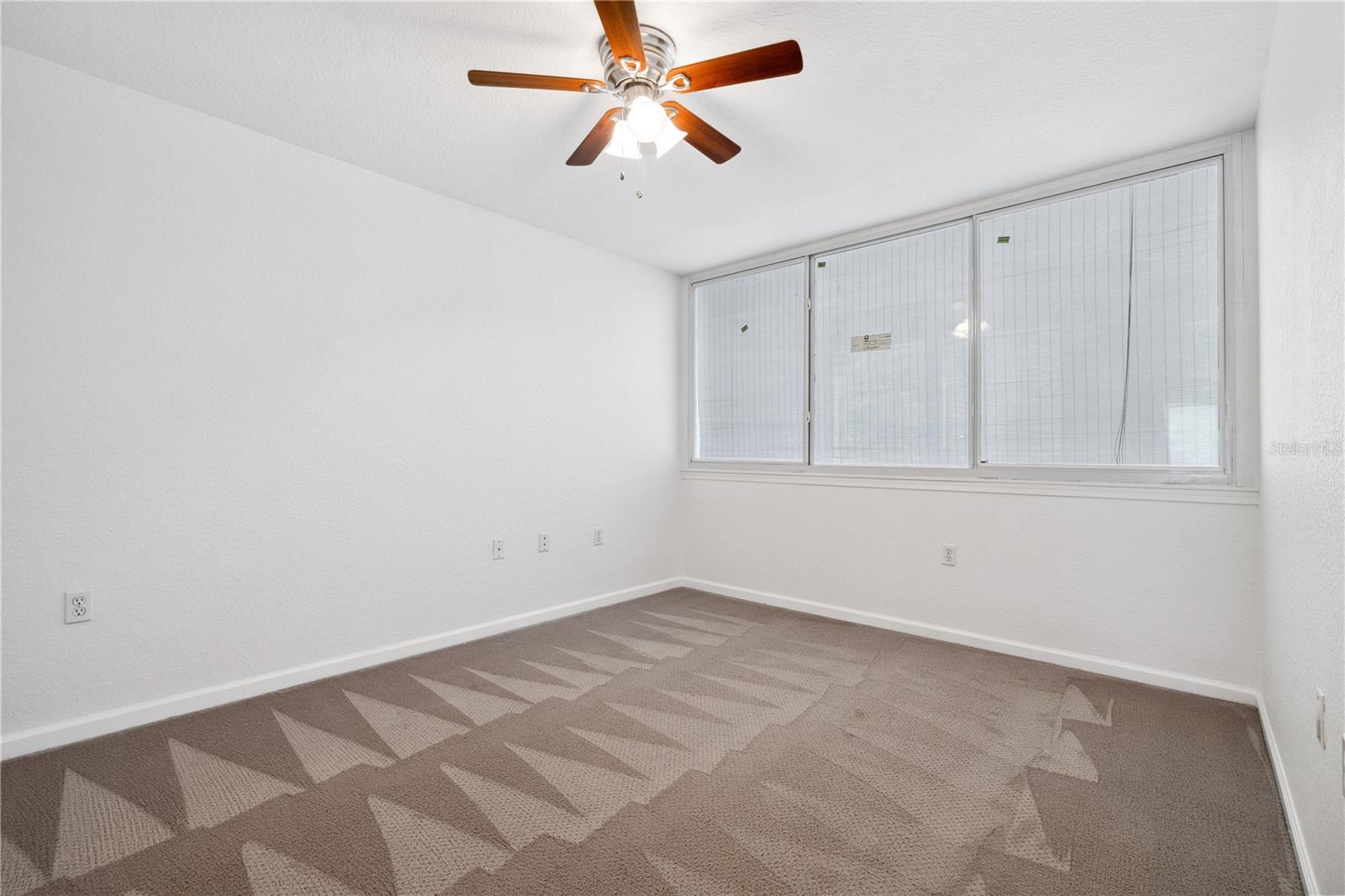 Image 18 of 24 For 16314 Parkstone Palms Court