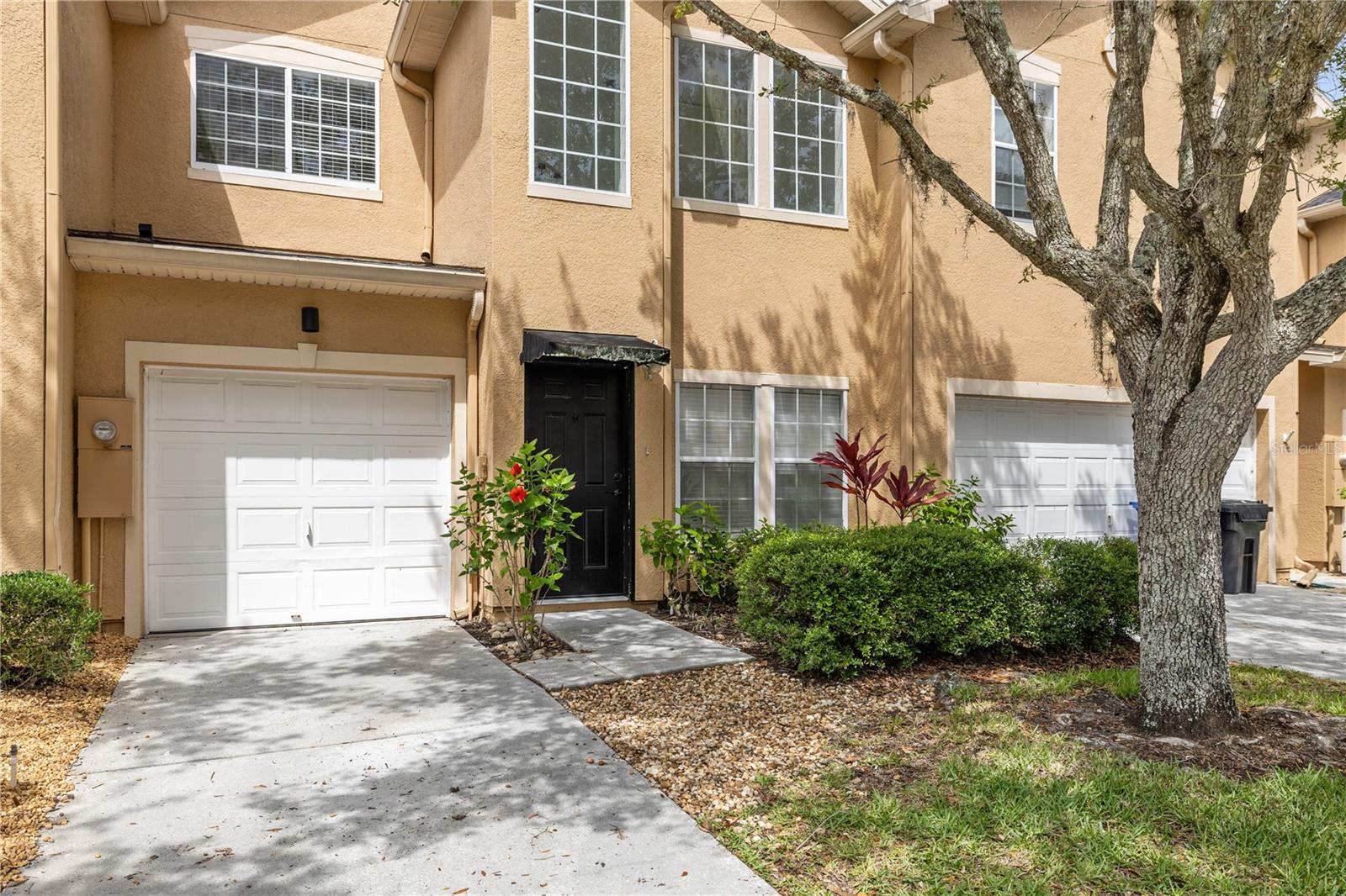 Image 2 of 24 For 16314 Parkstone Palms Court