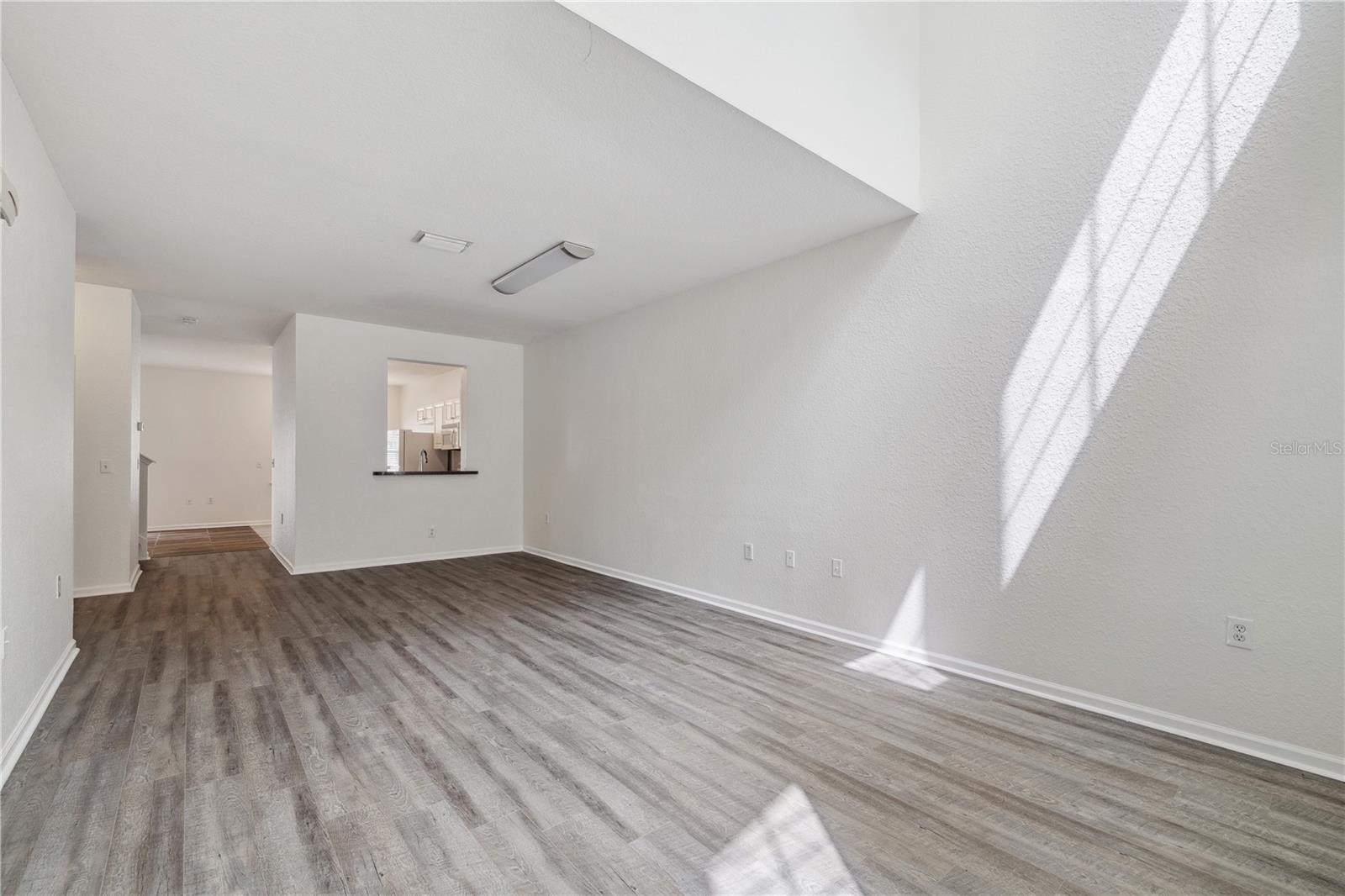 Image 7 of 24 For 16314 Parkstone Palms Court