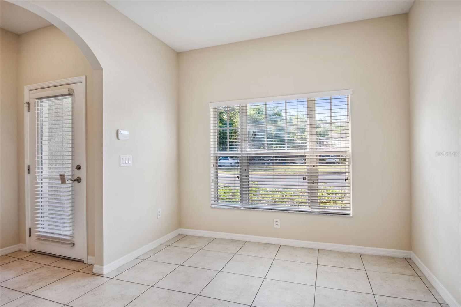 Image 12 of 37 For 31215 Flannery Court