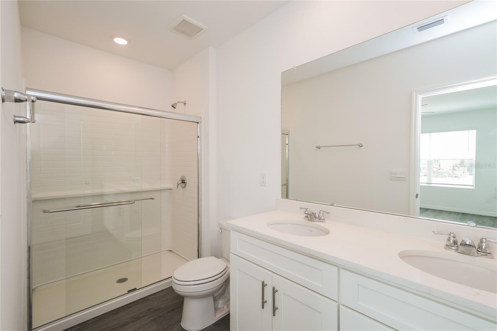 Image 10 of 15 For 8498 Lofty Timber Way