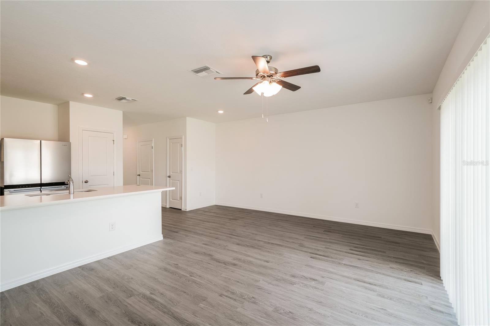 Image 3 of 15 For 8498 Lofty Timber Way