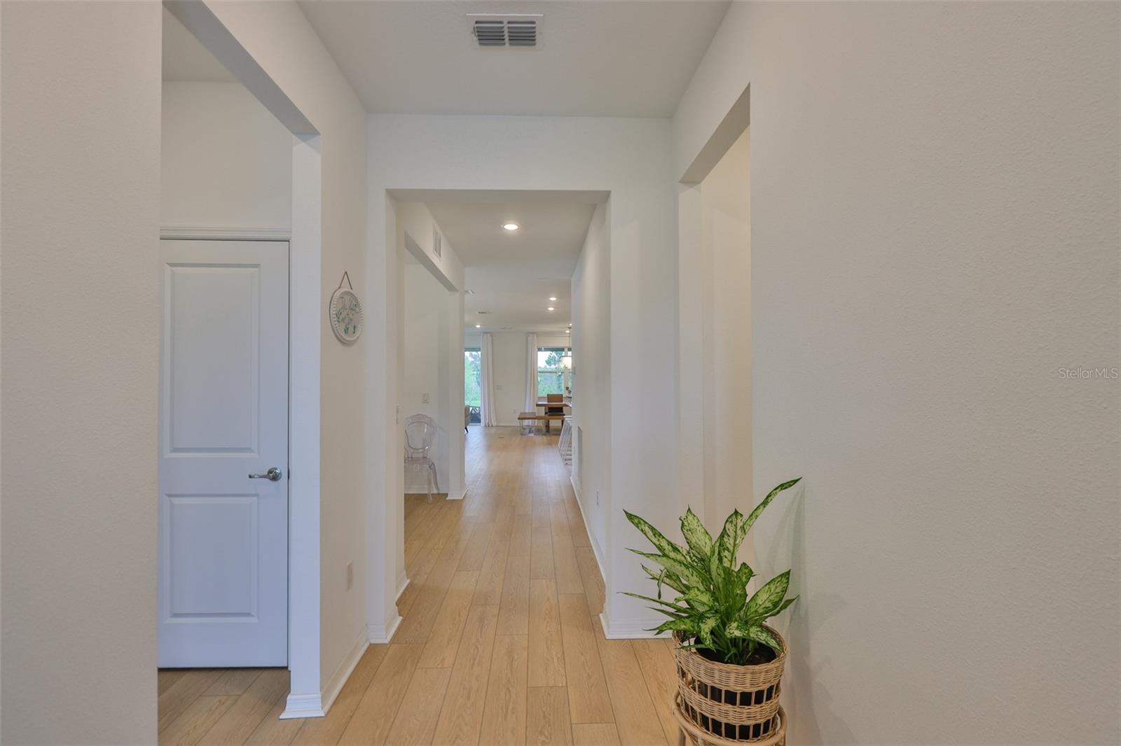 Image 7 of 55 For 3816 Maryland Avenue