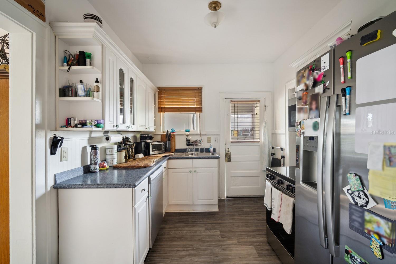 Listing photo id 15 for 216 South Avenue