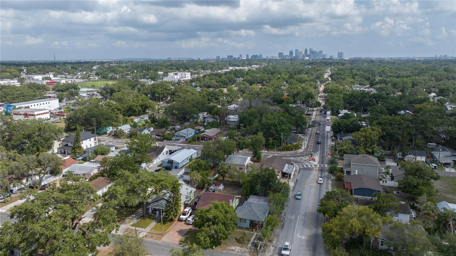 Listing photo id 35 for 216 South Avenue