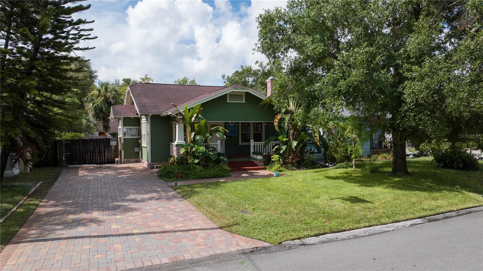Listing photo id 44 for 216 South Avenue