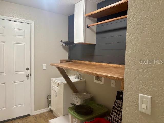 Image 11 of 18 For 7144 Remington Oaks Loop