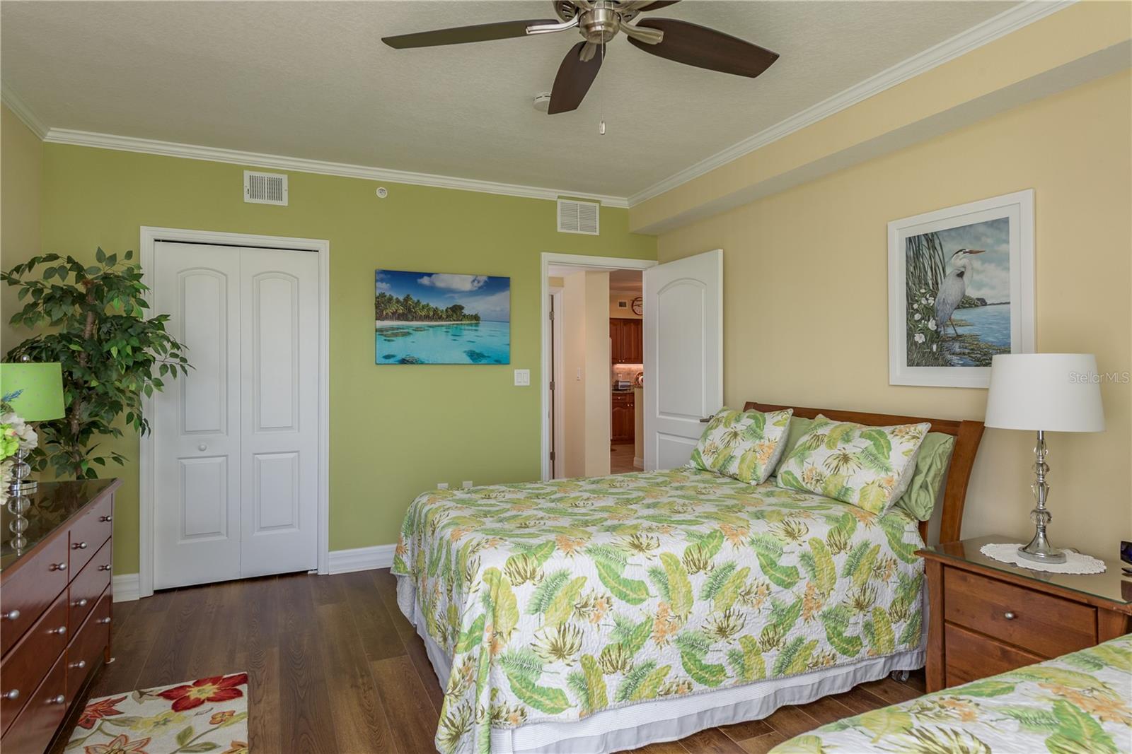 Image 20 of 39 For 4516 Seagull Drive 601