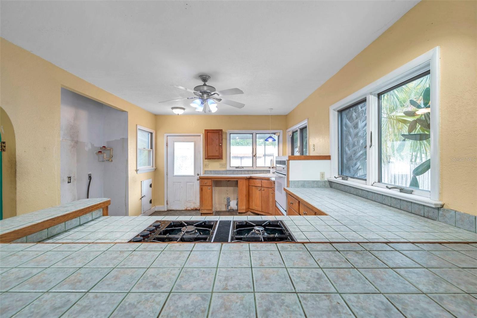 Image 12 of 55 For 4900 Alcazar Way S
