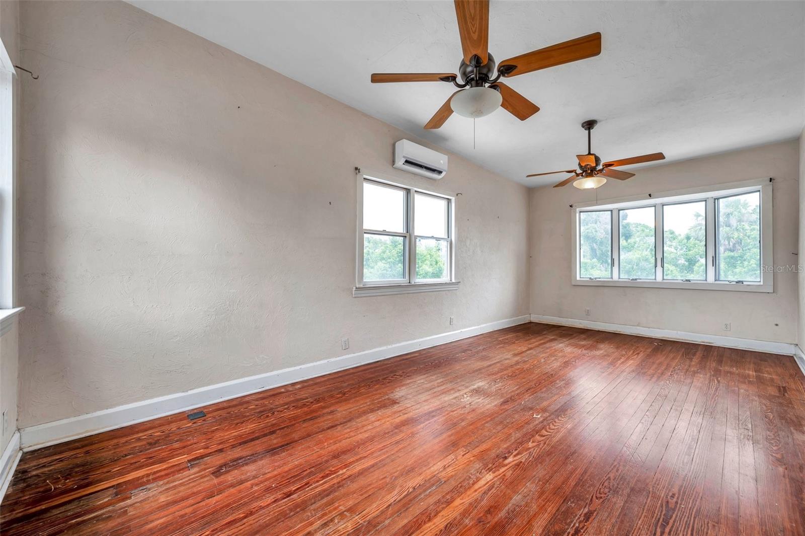 Image 22 of 55 For 4900 Alcazar Way S