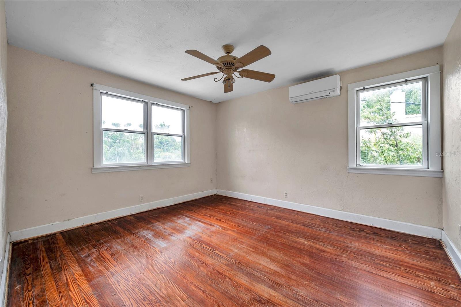 Image 25 of 55 For 4900 Alcazar Way S