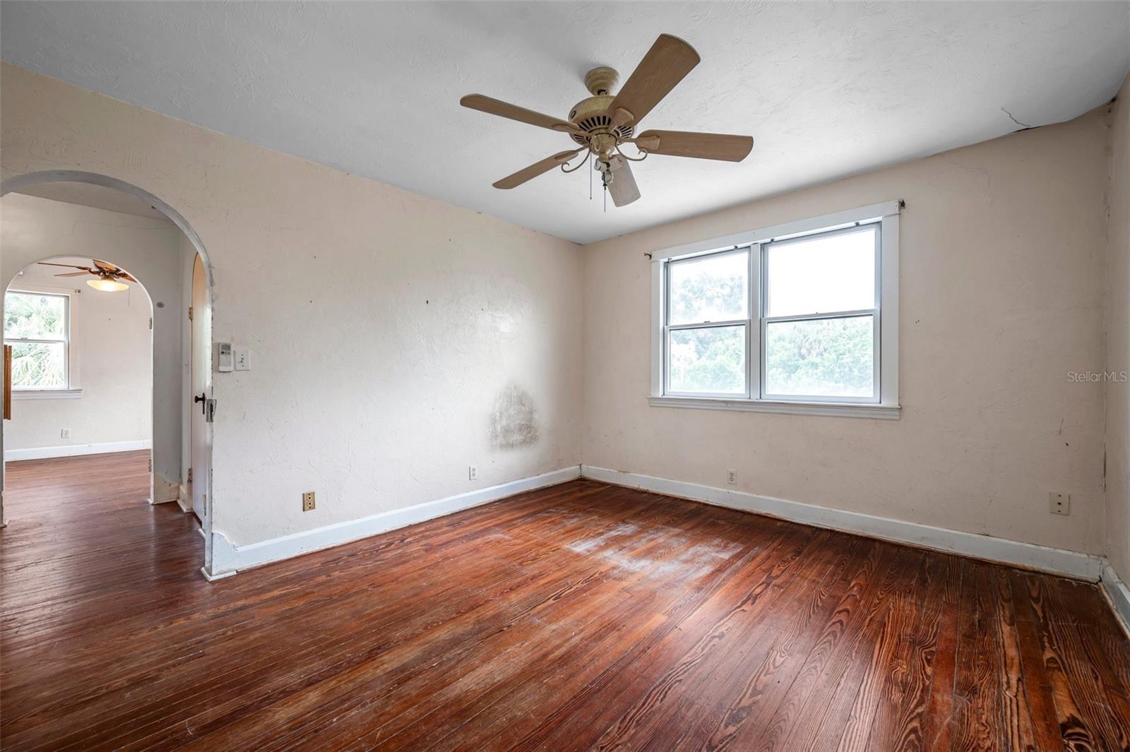 Image 26 of 55 For 4900 Alcazar Way S