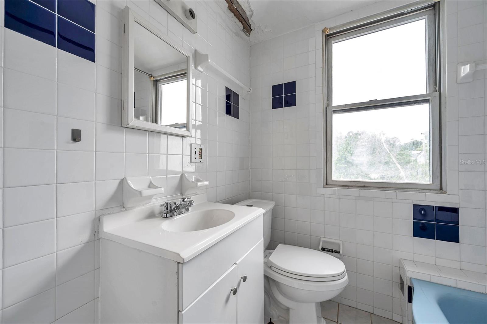 Image 31 of 55 For 4900 Alcazar Way S