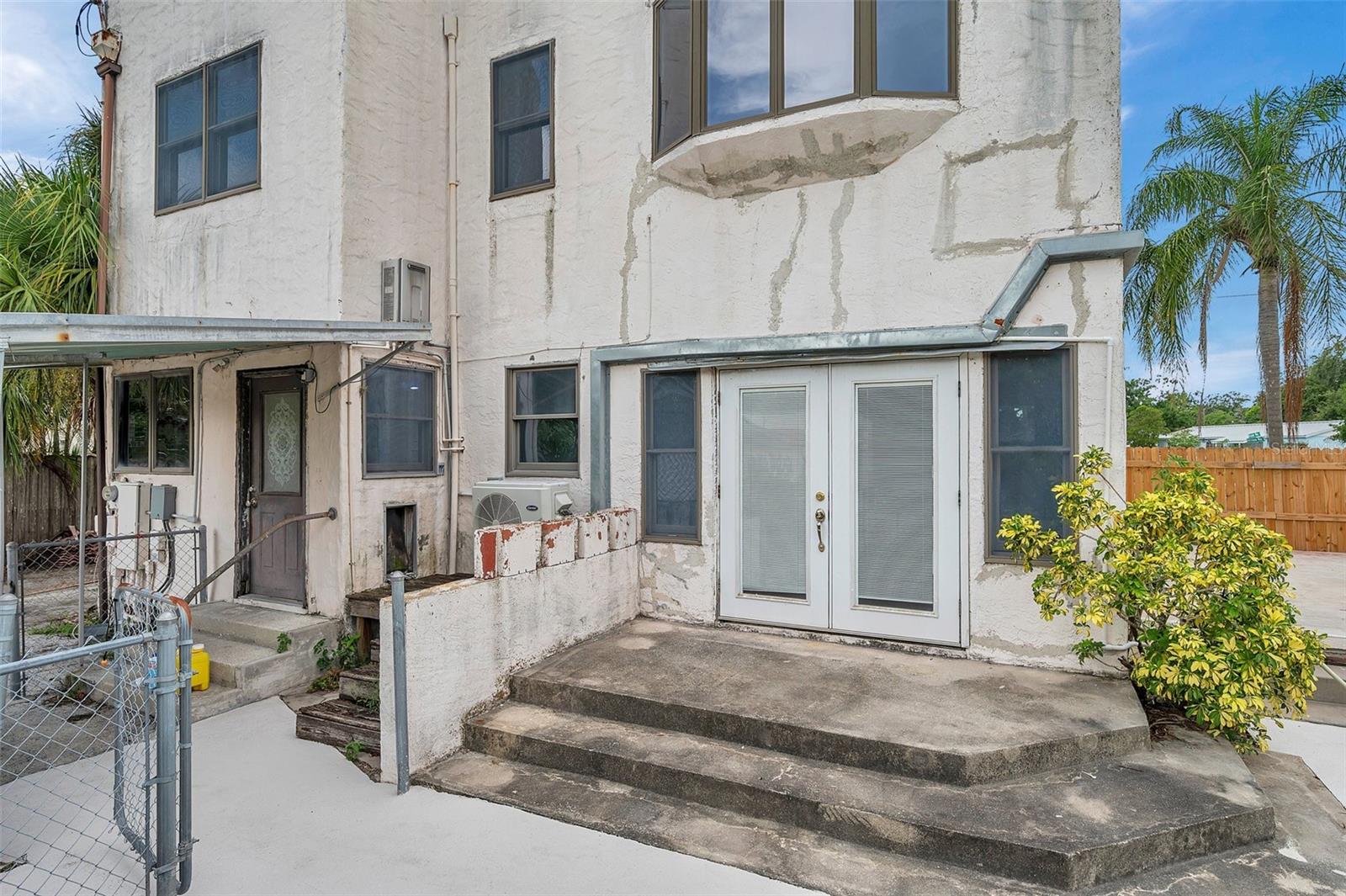 Image 38 of 55 For 4900 Alcazar Way S
