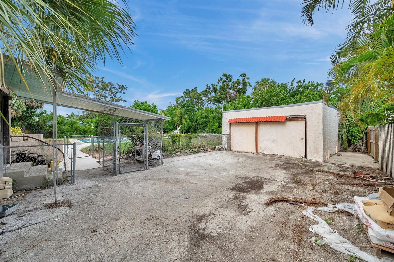 Image 40 of 55 For 4900 Alcazar Way S