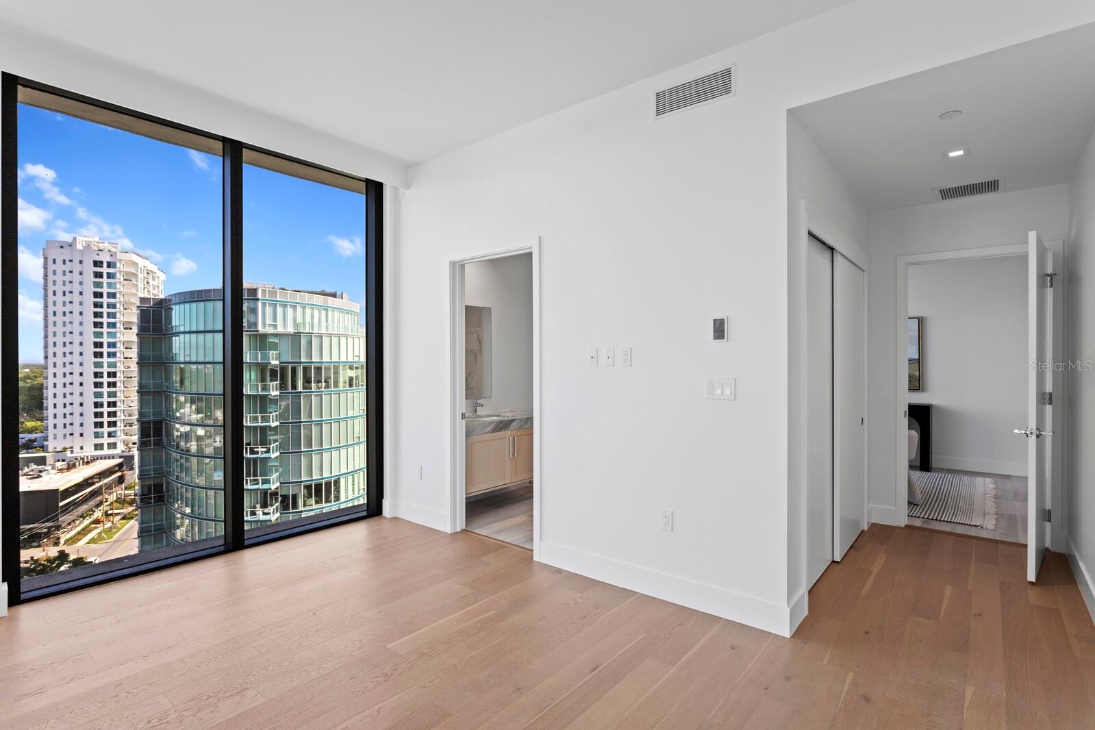 Image 36 of 95 For 2912 Santiago Street 1201