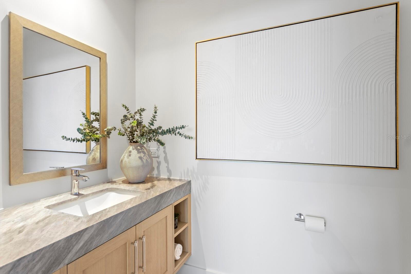 Image 39 of 95 For 2912 Santiago Street 1201