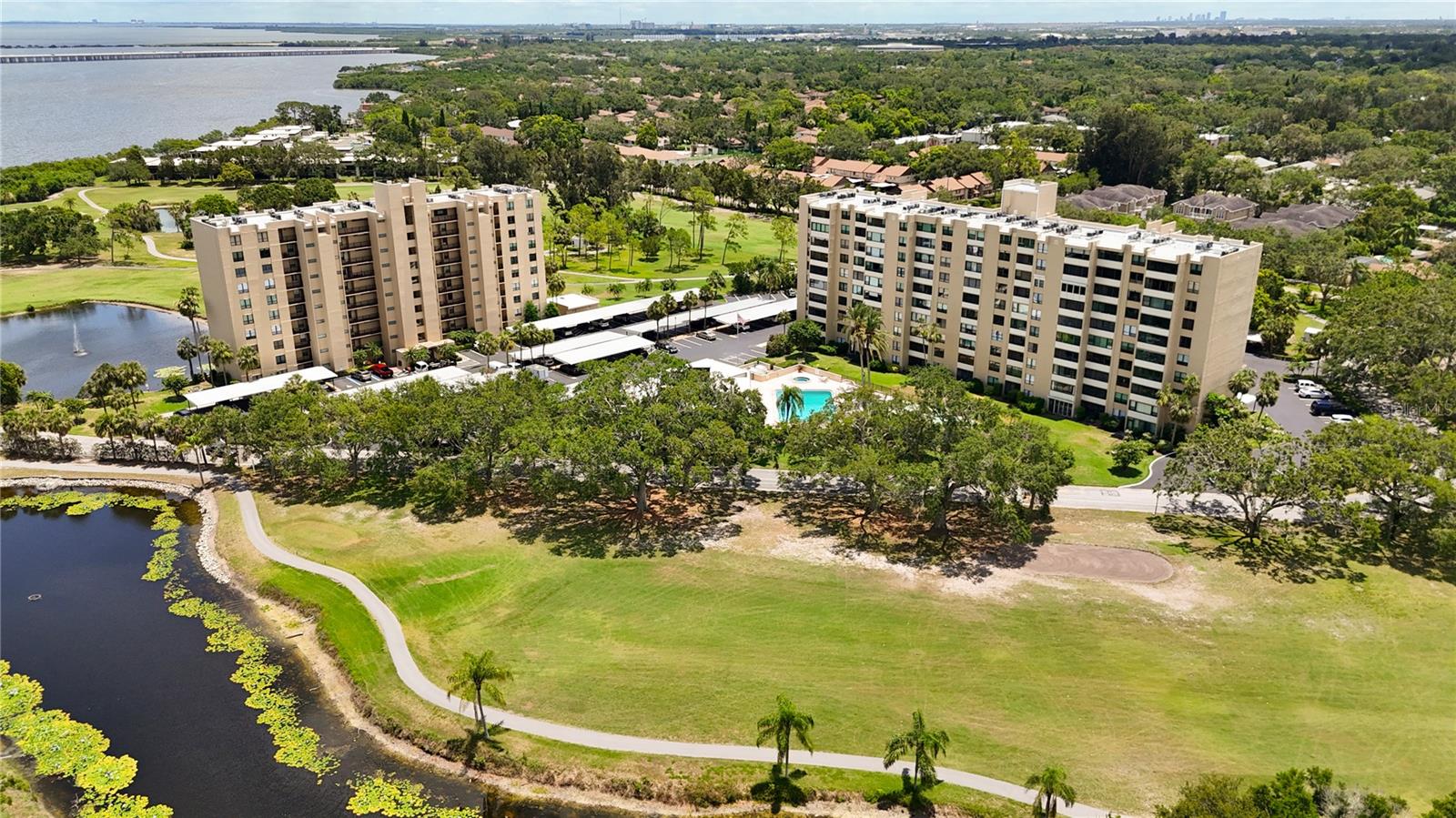 Image 12 of 61 For 2616 Cove Cay Drive 505