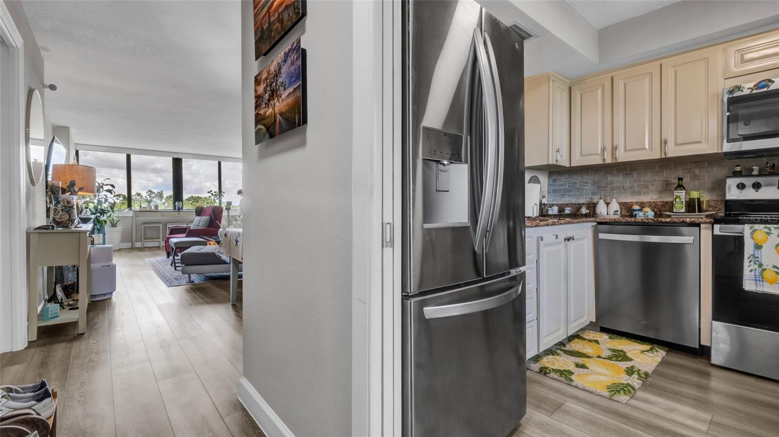 Image 13 of 61 For 2616 Cove Cay Drive 505