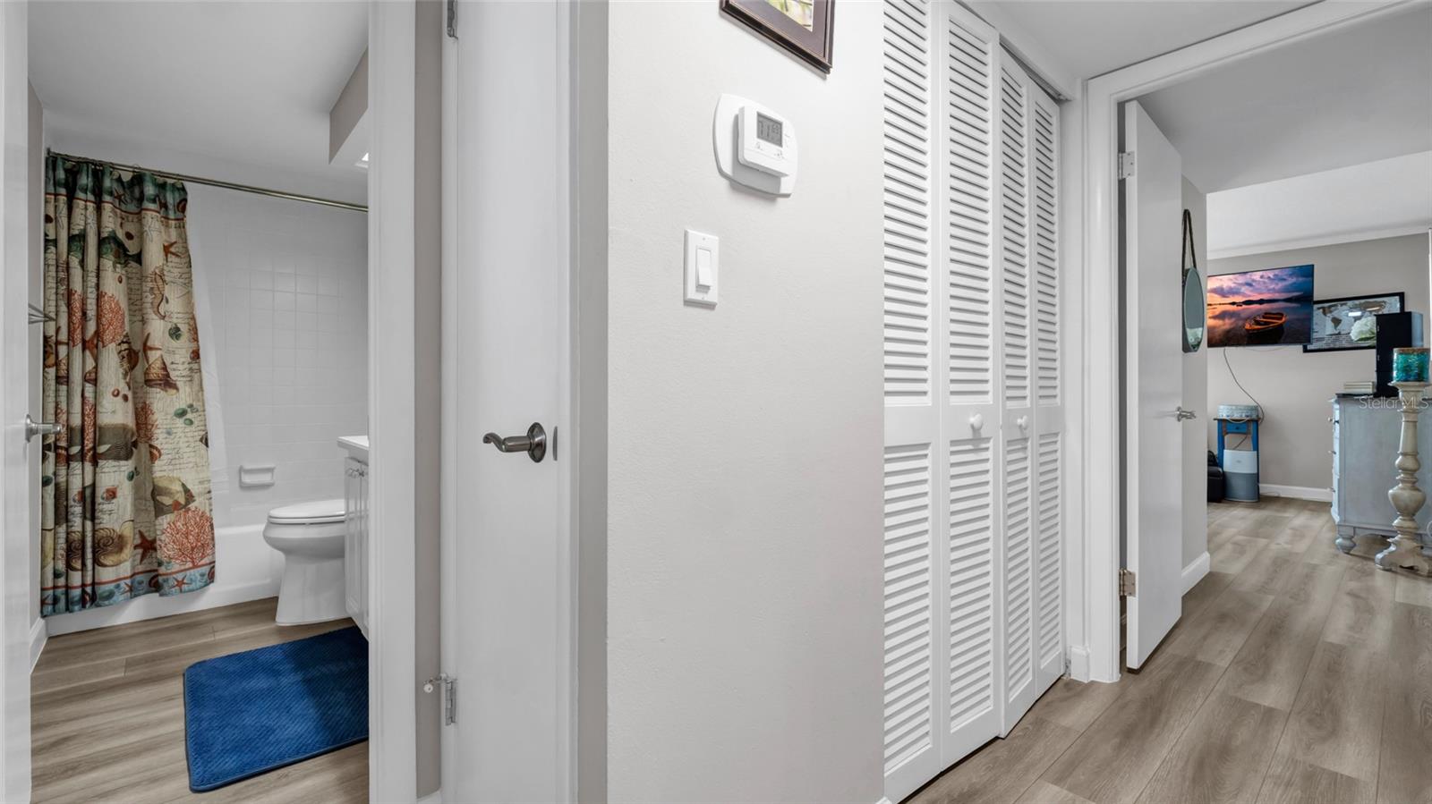 Image 26 of 61 For 2616 Cove Cay Drive 505