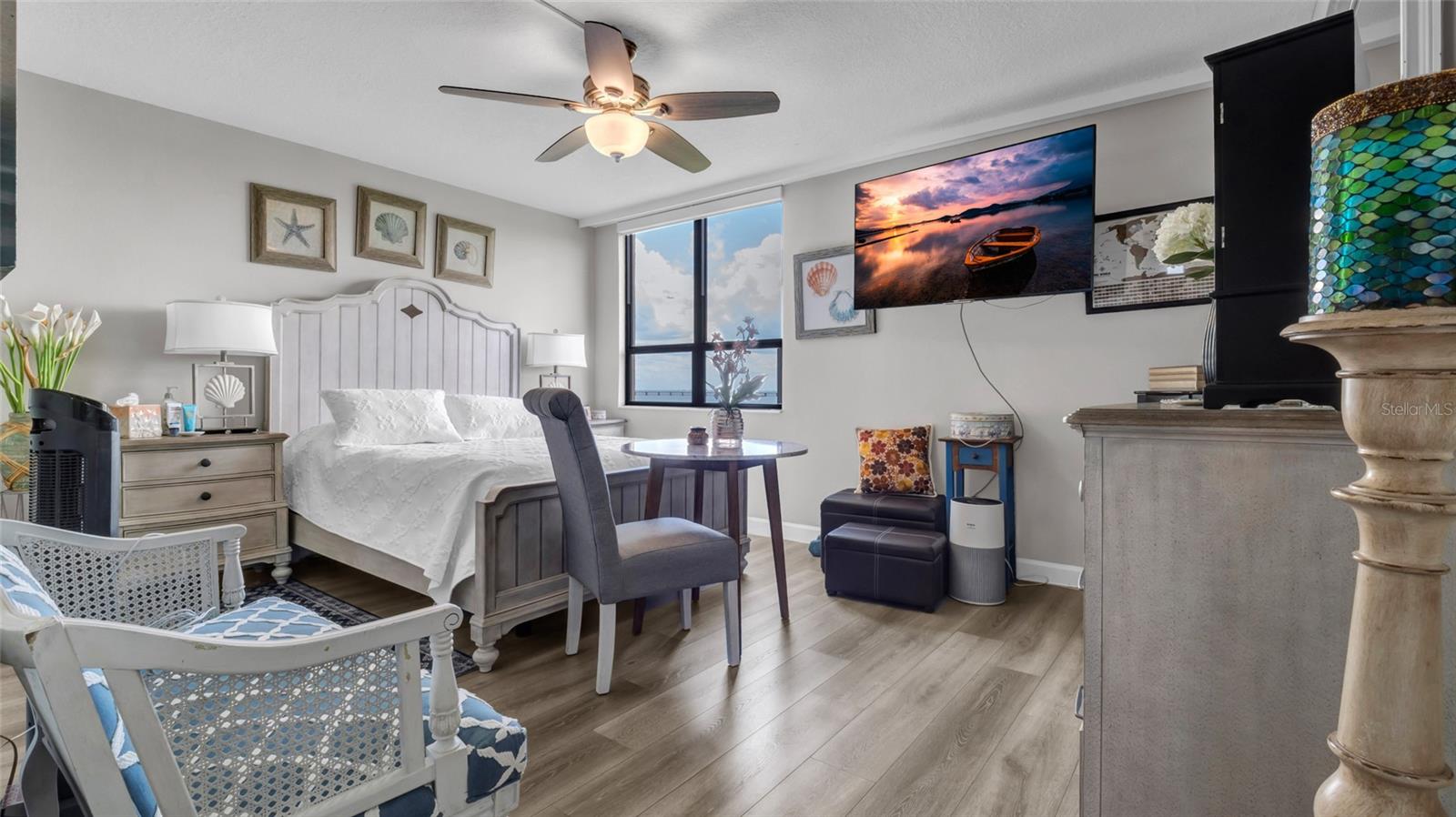 Image 28 of 61 For 2616 Cove Cay Drive 505