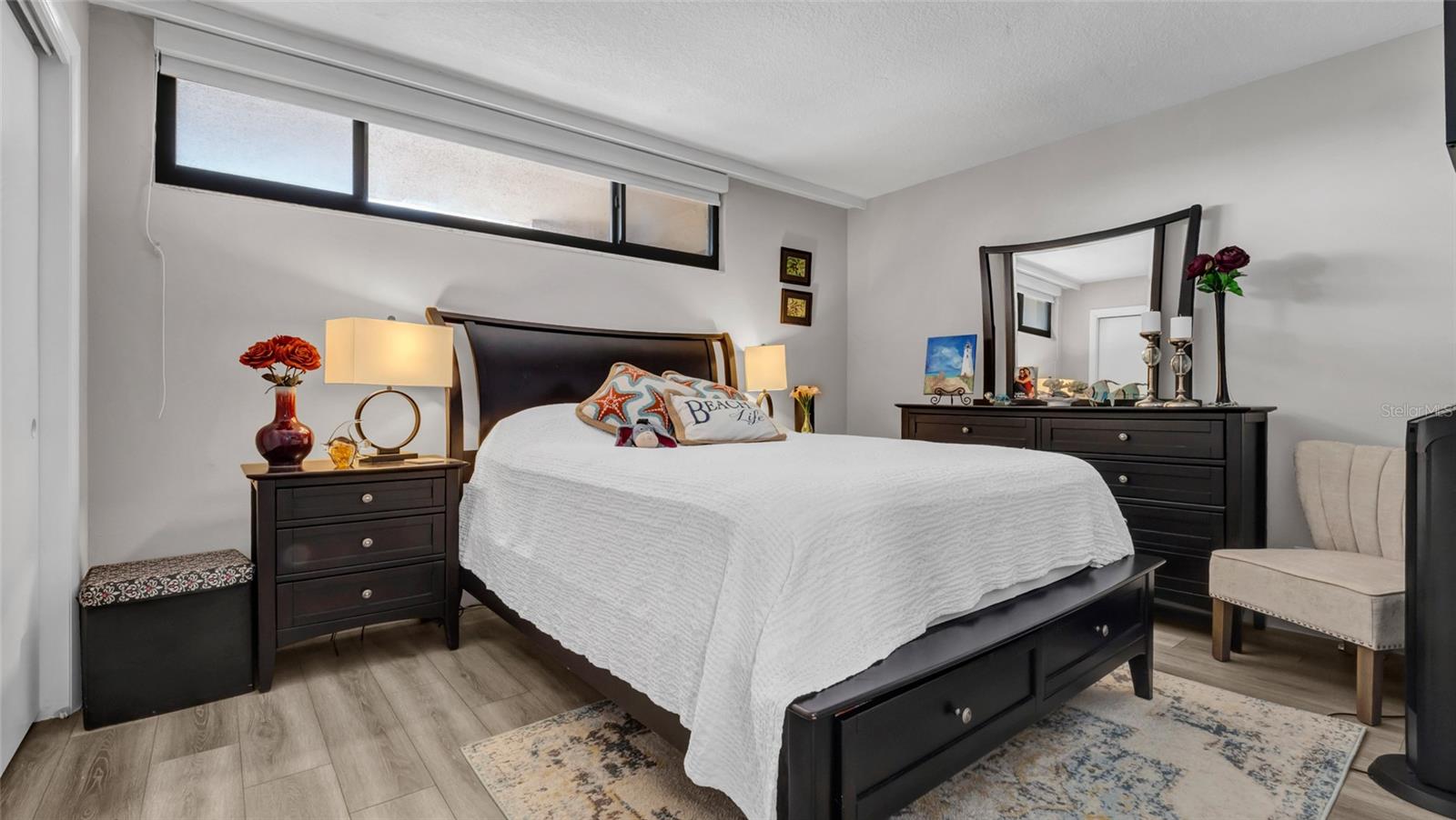 Image 35 of 61 For 2616 Cove Cay Drive 505