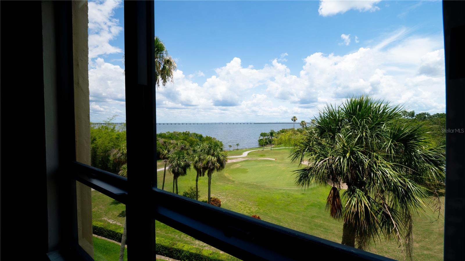 Image 37 of 61 For 2616 Cove Cay Drive 505
