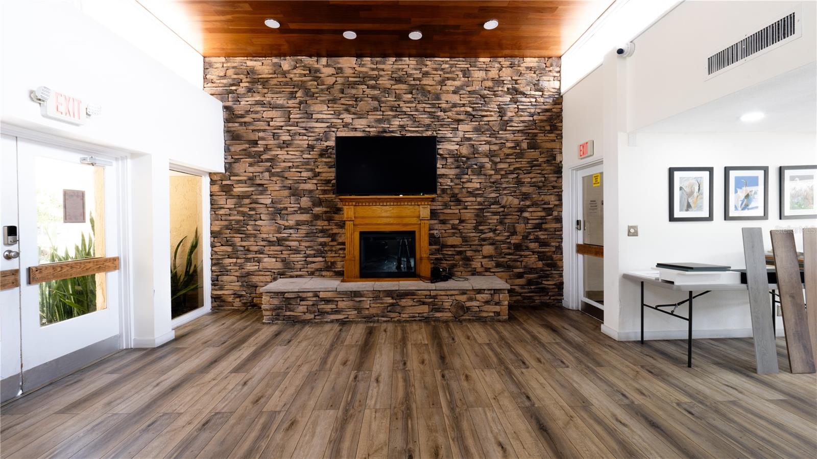 Image 50 of 61 For 2616 Cove Cay Drive 505