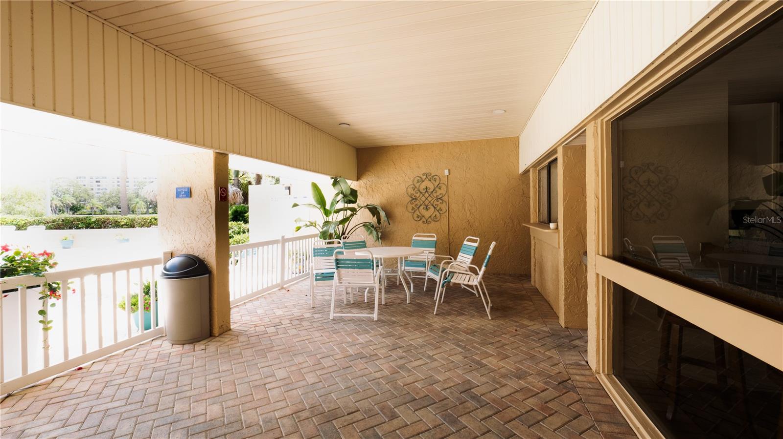 Image 51 of 61 For 2616 Cove Cay Drive 505