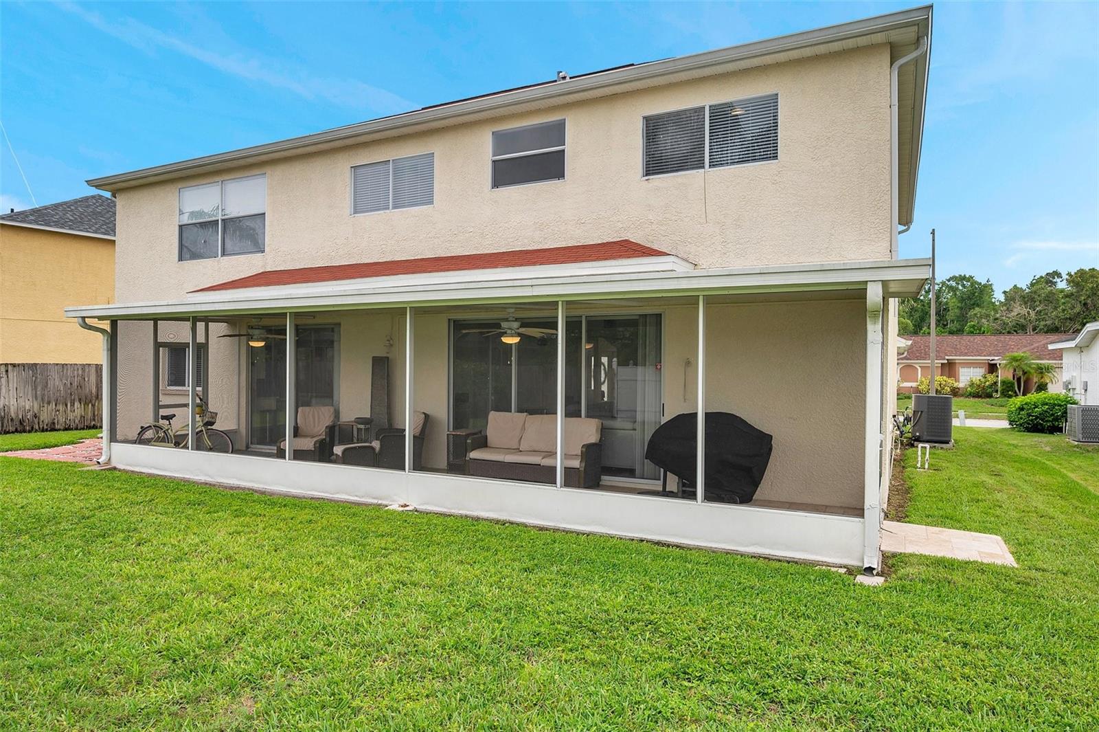 Listing photo id 13 for 27133 Sea Breeze Way