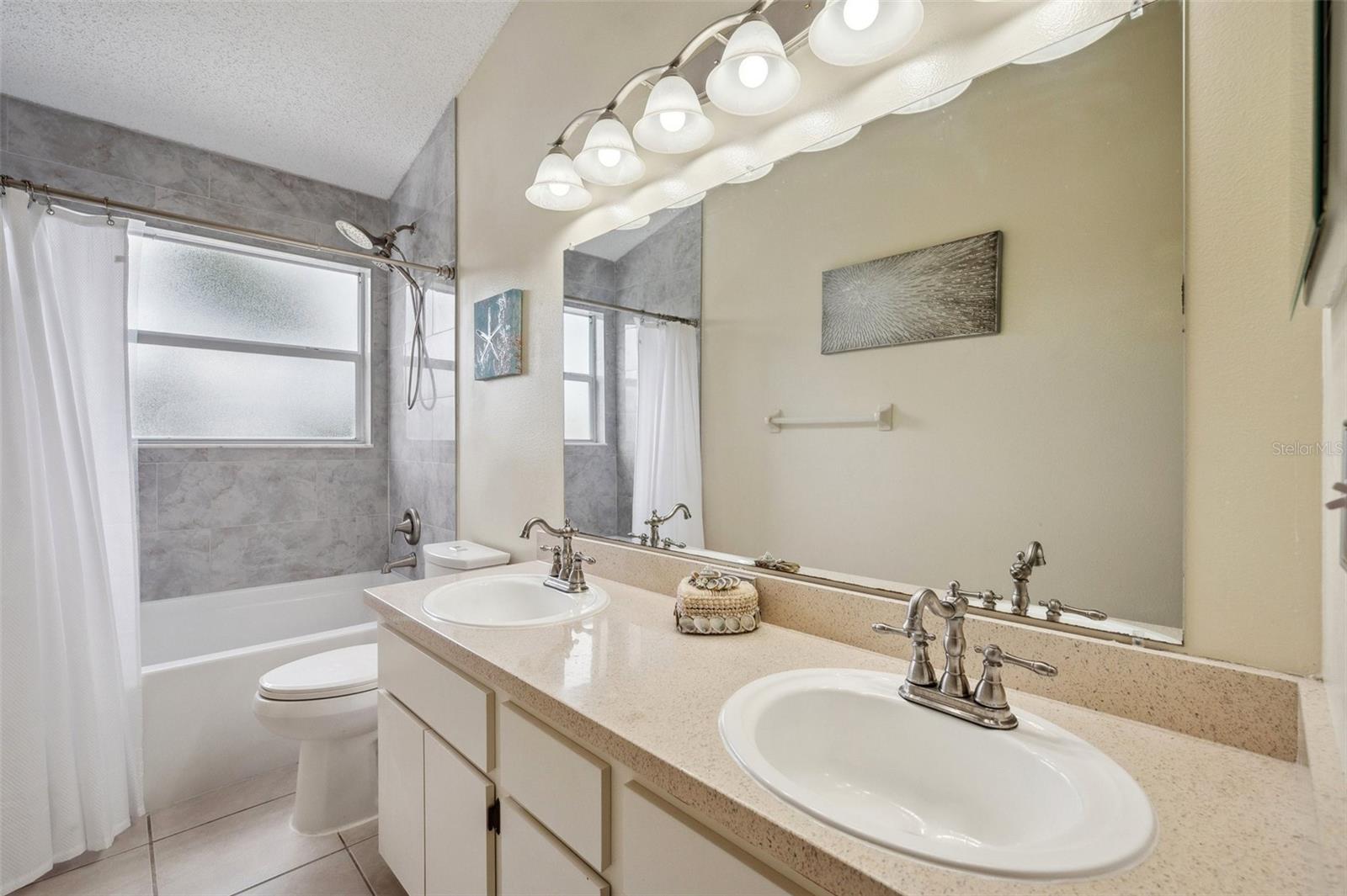 Listing photo id 22 for 27133 Sea Breeze Way