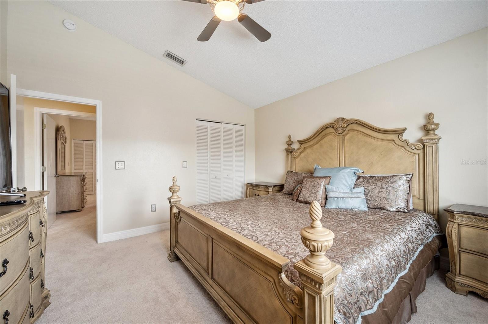 Listing photo id 25 for 27133 Sea Breeze Way