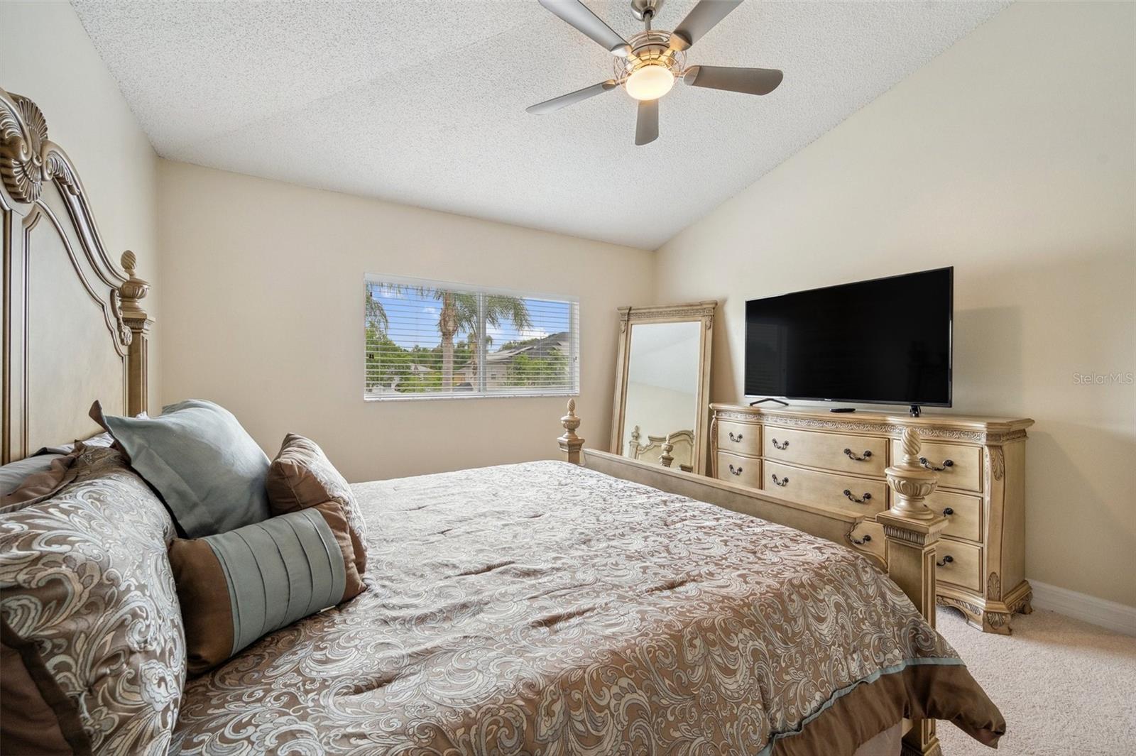 Listing photo id 27 for 27133 Sea Breeze Way
