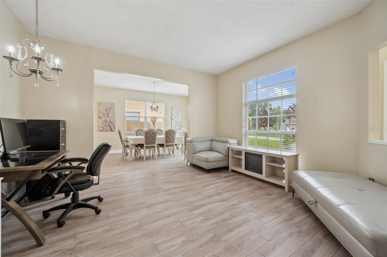 Listing photo id 47 for 27133 Sea Breeze Way
