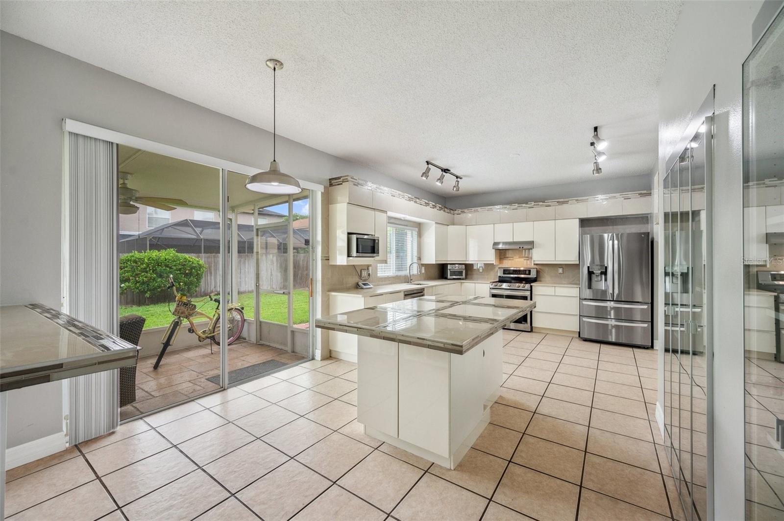 Listing photo id 54 for 27133 Sea Breeze Way