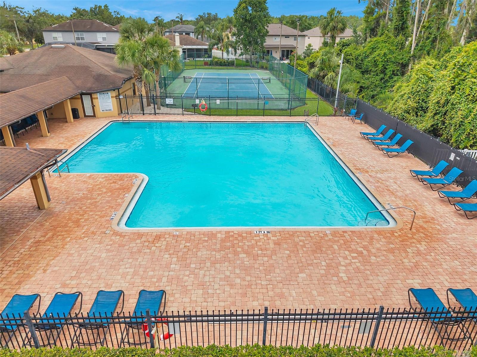 Listing photo id 68 for 27133 Sea Breeze Way