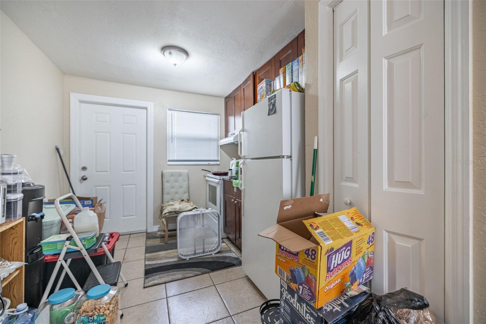 Image 10 of 50 For 1799 Russell Street S