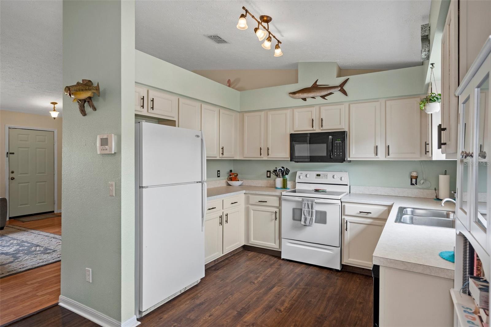 Image 10 of 30 For 3811 Red Eagle Terrace