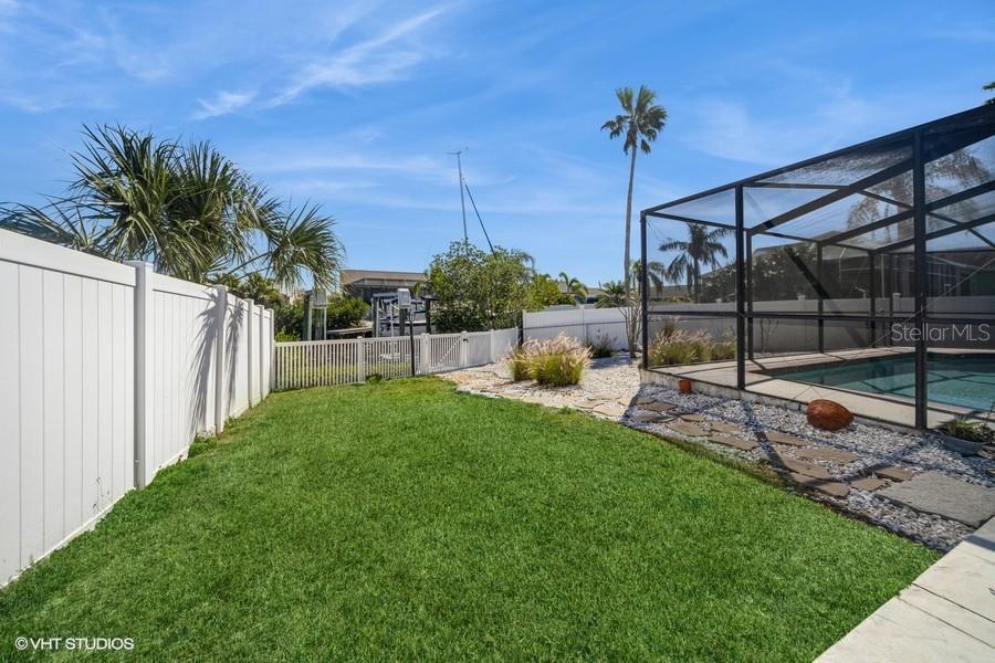 Image 31 of 42 For 6503 Santiago Court