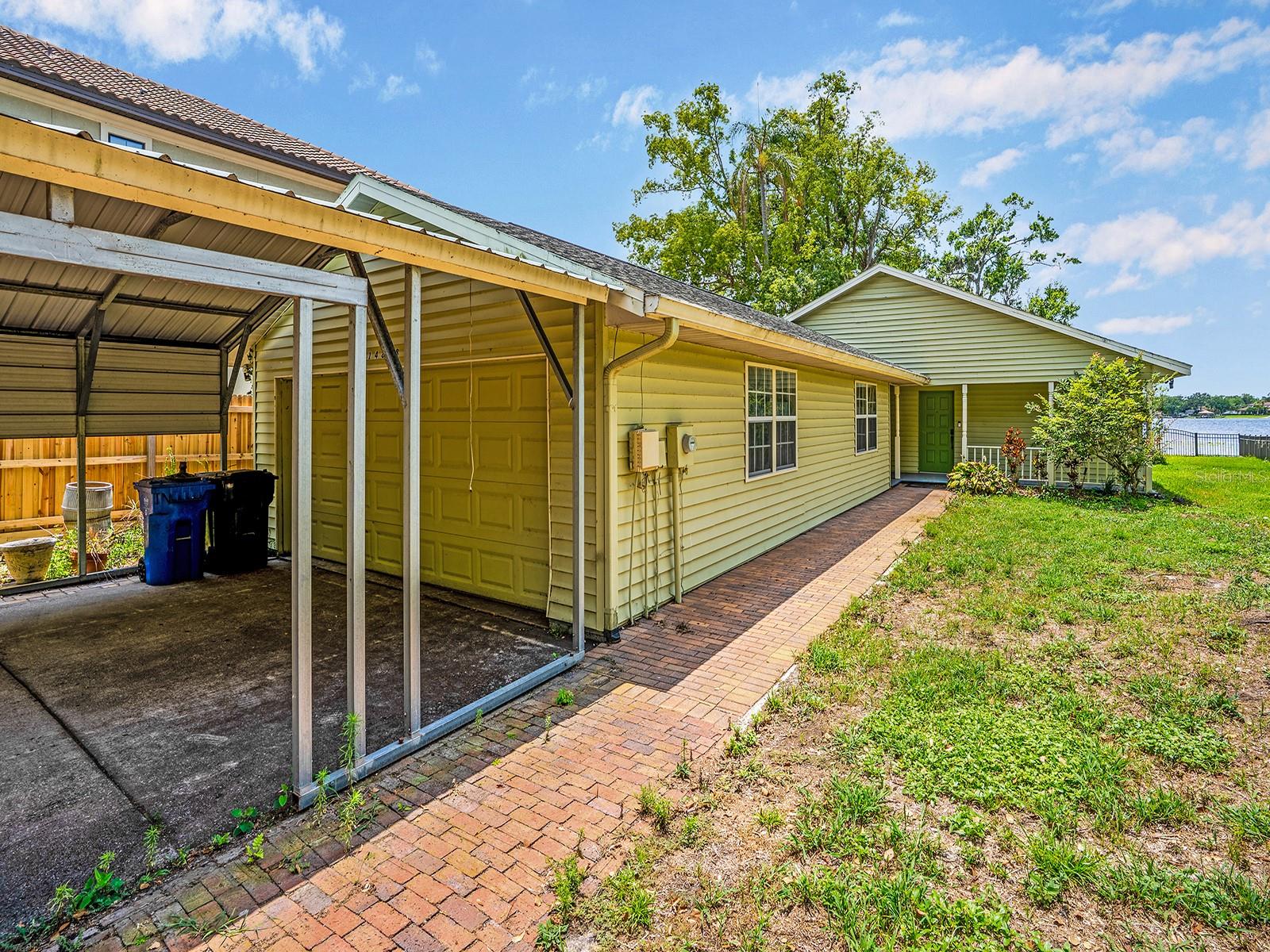 Listing photo id 20 for 14808 Lake Magdalene Circle