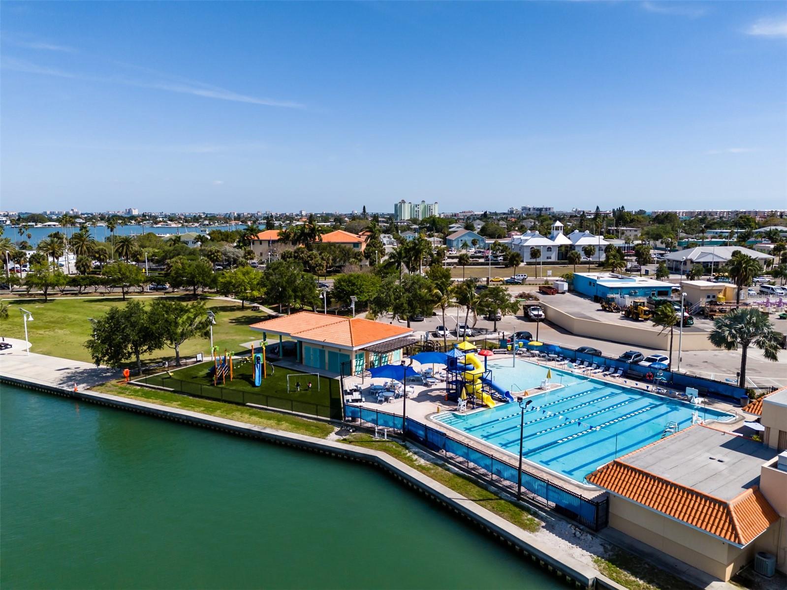 Image 7 of 10 For 8001 Gulf Boulevard