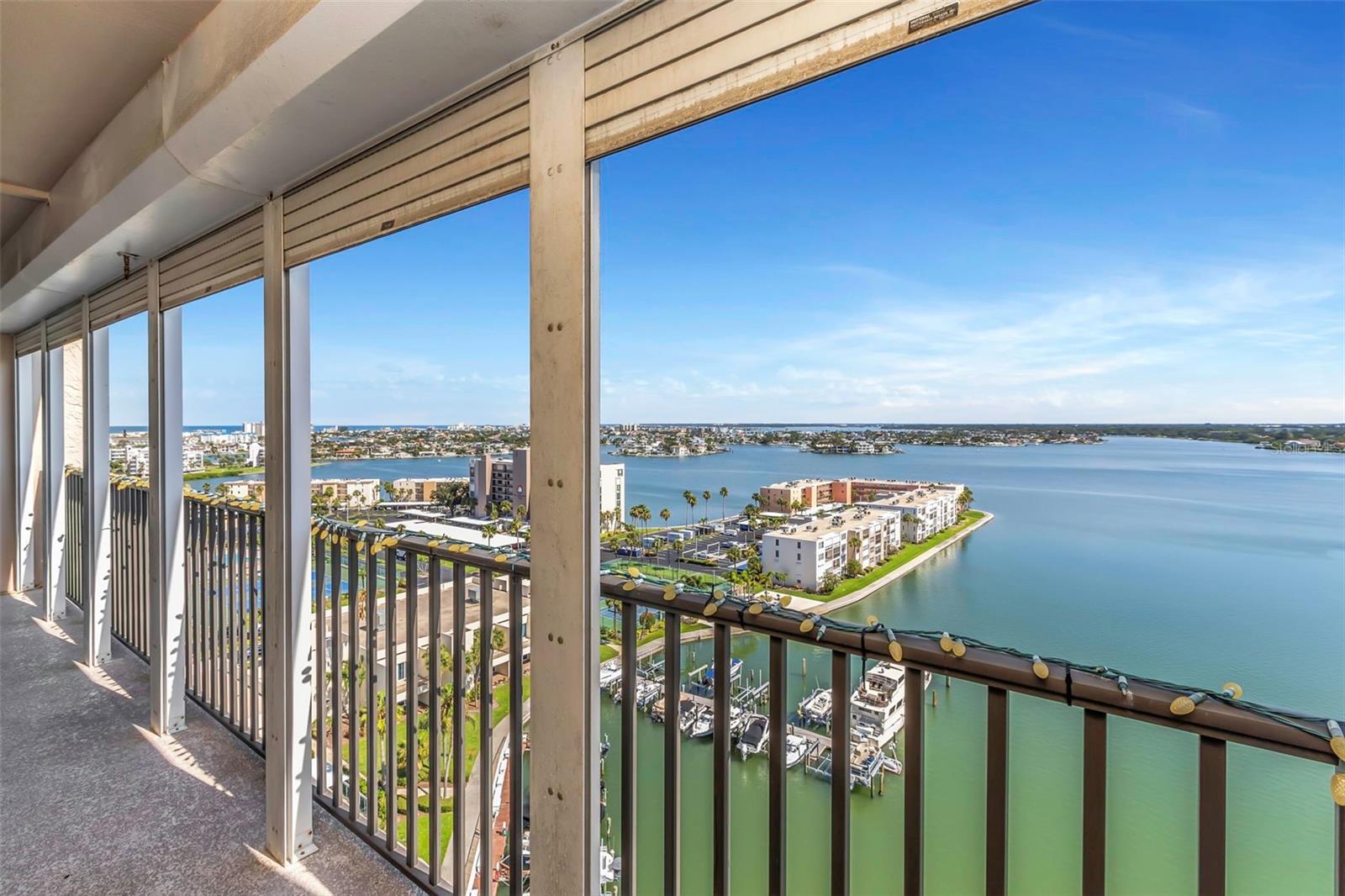 Image 29 of 65 For 7300 Sun Island Drive S 1505
