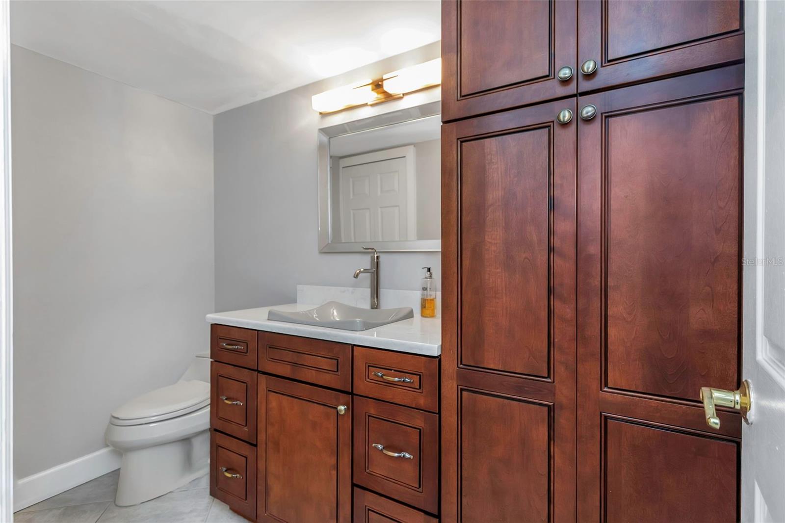 Image 43 of 65 For 7300 Sun Island Drive S 1505