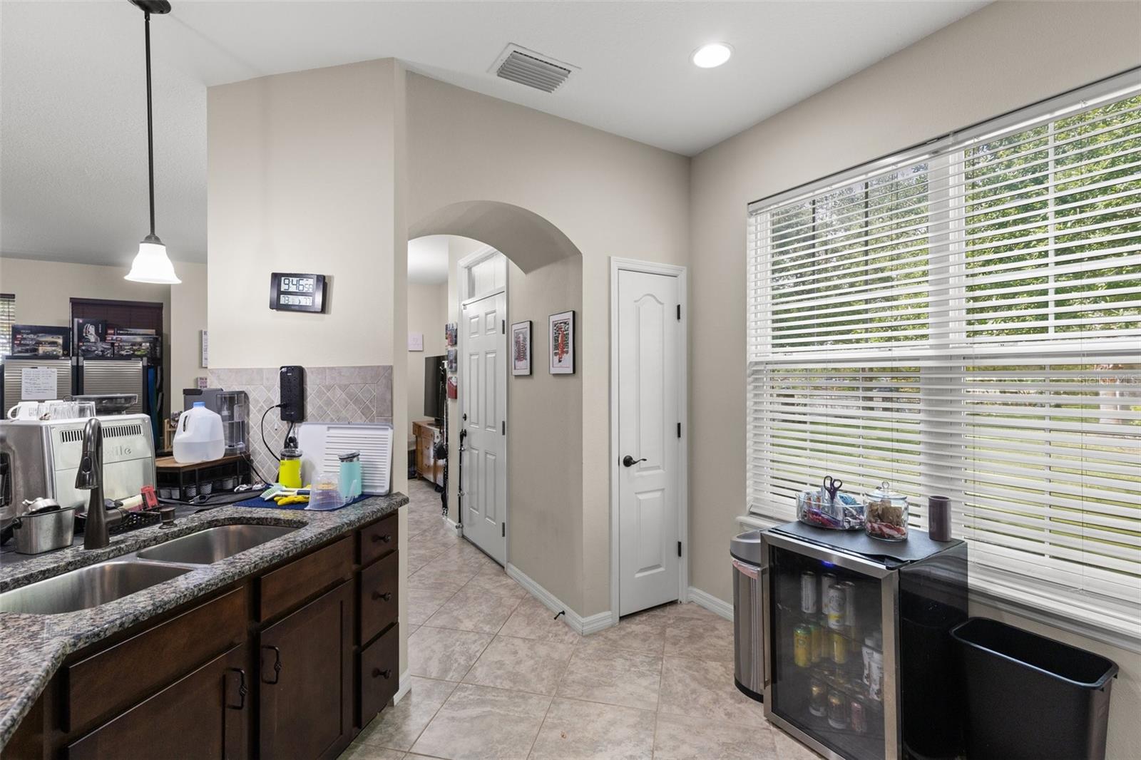Image 12 of 34 For 7001 Interbay Boulevard 242