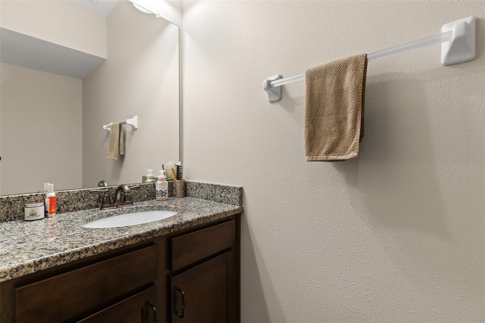 Image 15 of 34 For 7001 Interbay Boulevard 242