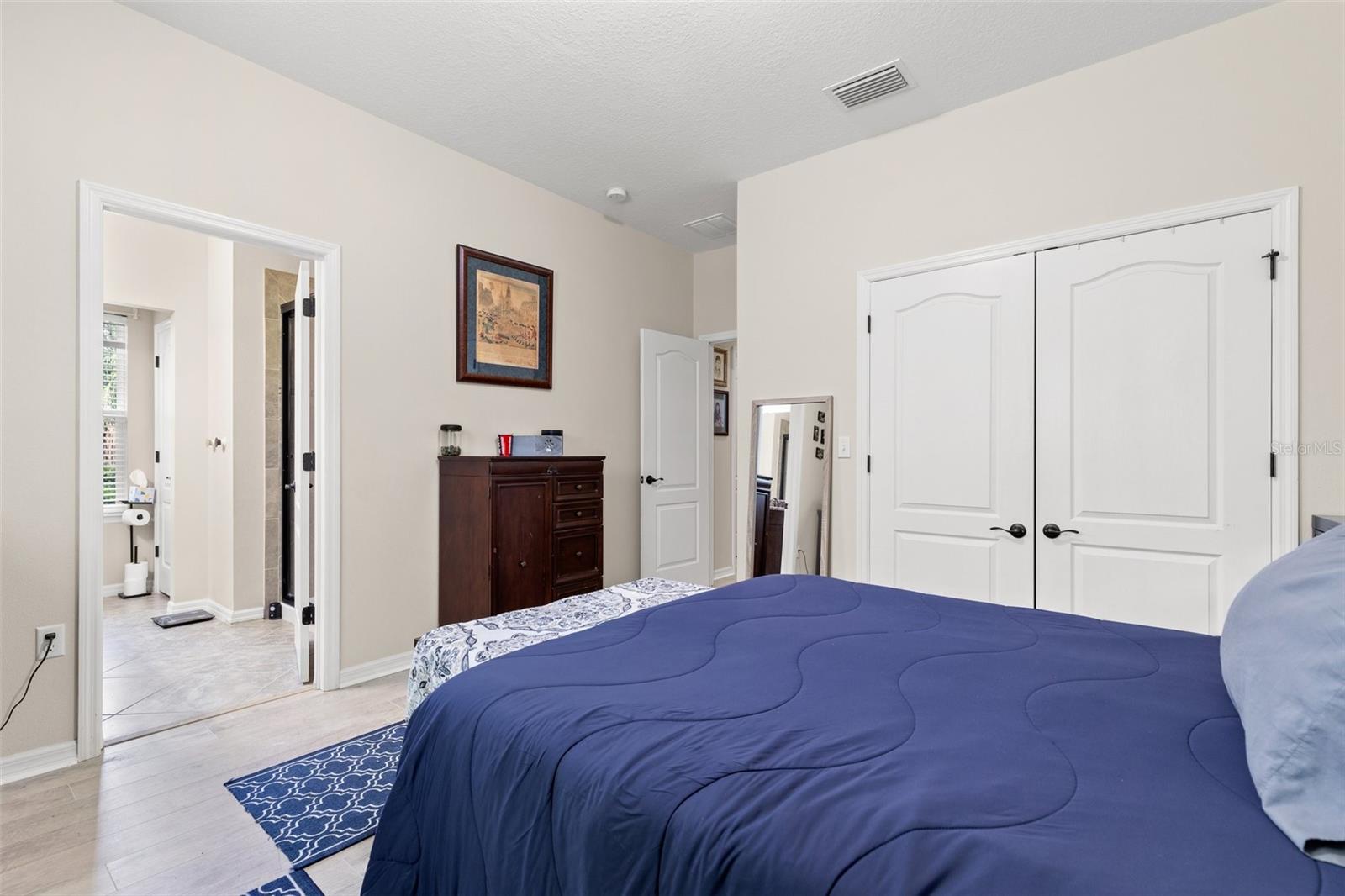 Image 17 of 34 For 7001 Interbay Boulevard 242